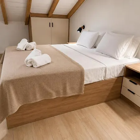 Sas Luxury Homes * Chania (Crete)