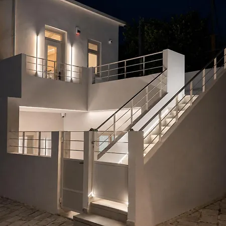 Sas Luxury Homes Apartment *